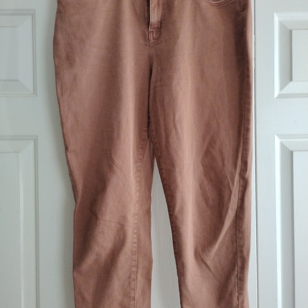 Sonoma Women's Ankle Jeans in Tan